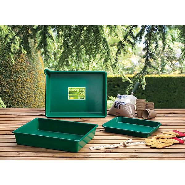 POURING TRAY